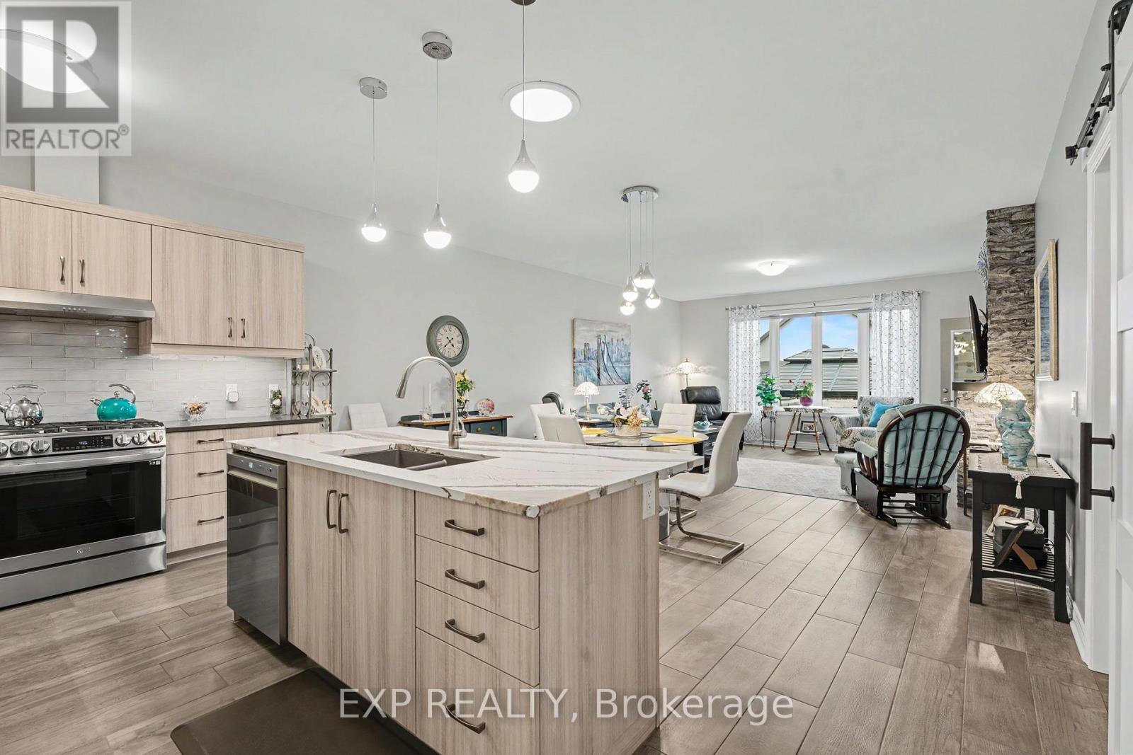 49 CAMPBELL STREET - 11