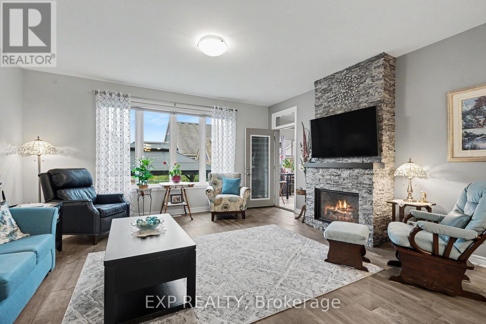 49 CAMPBELL STREET - 17