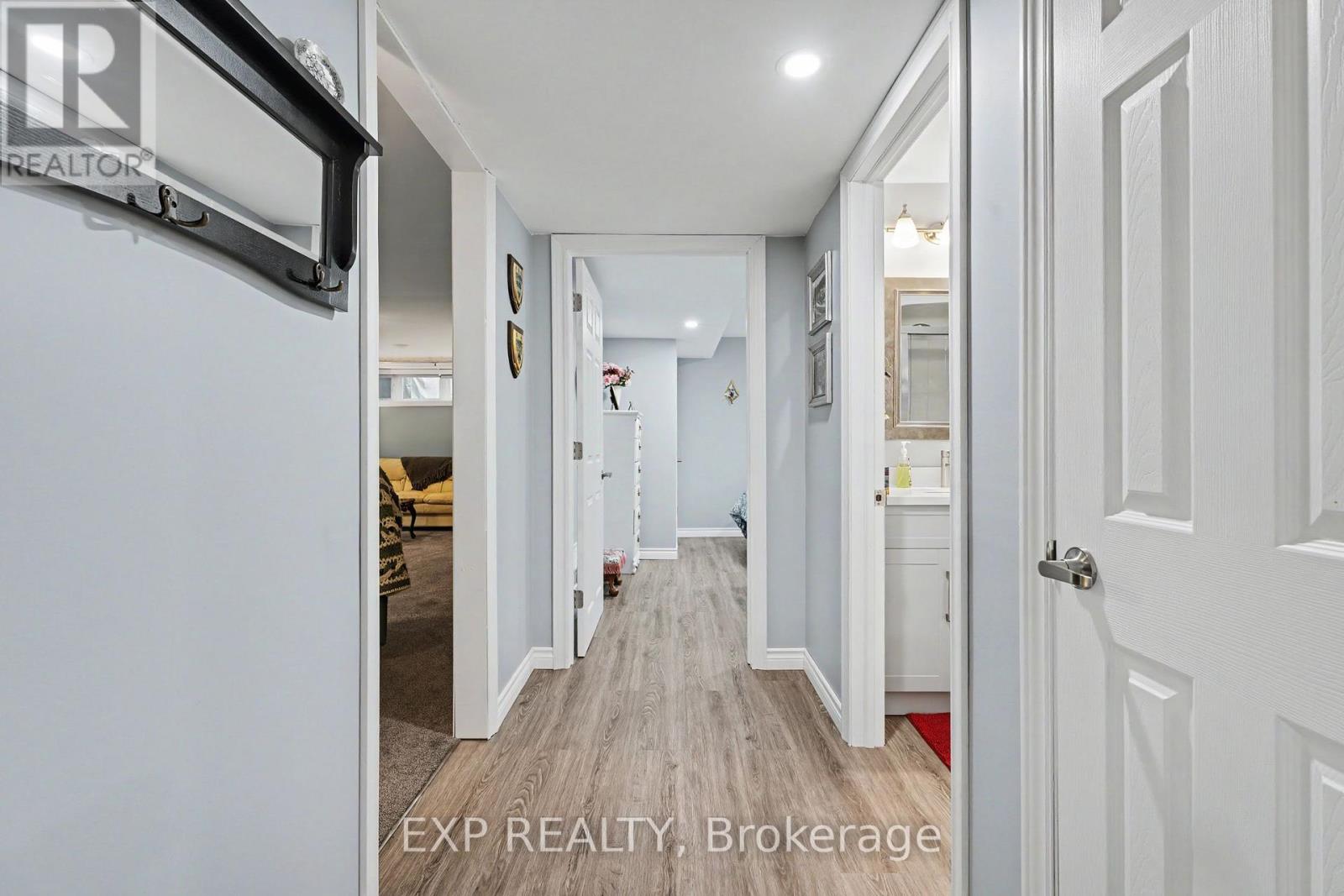 49 CAMPBELL STREET - 29