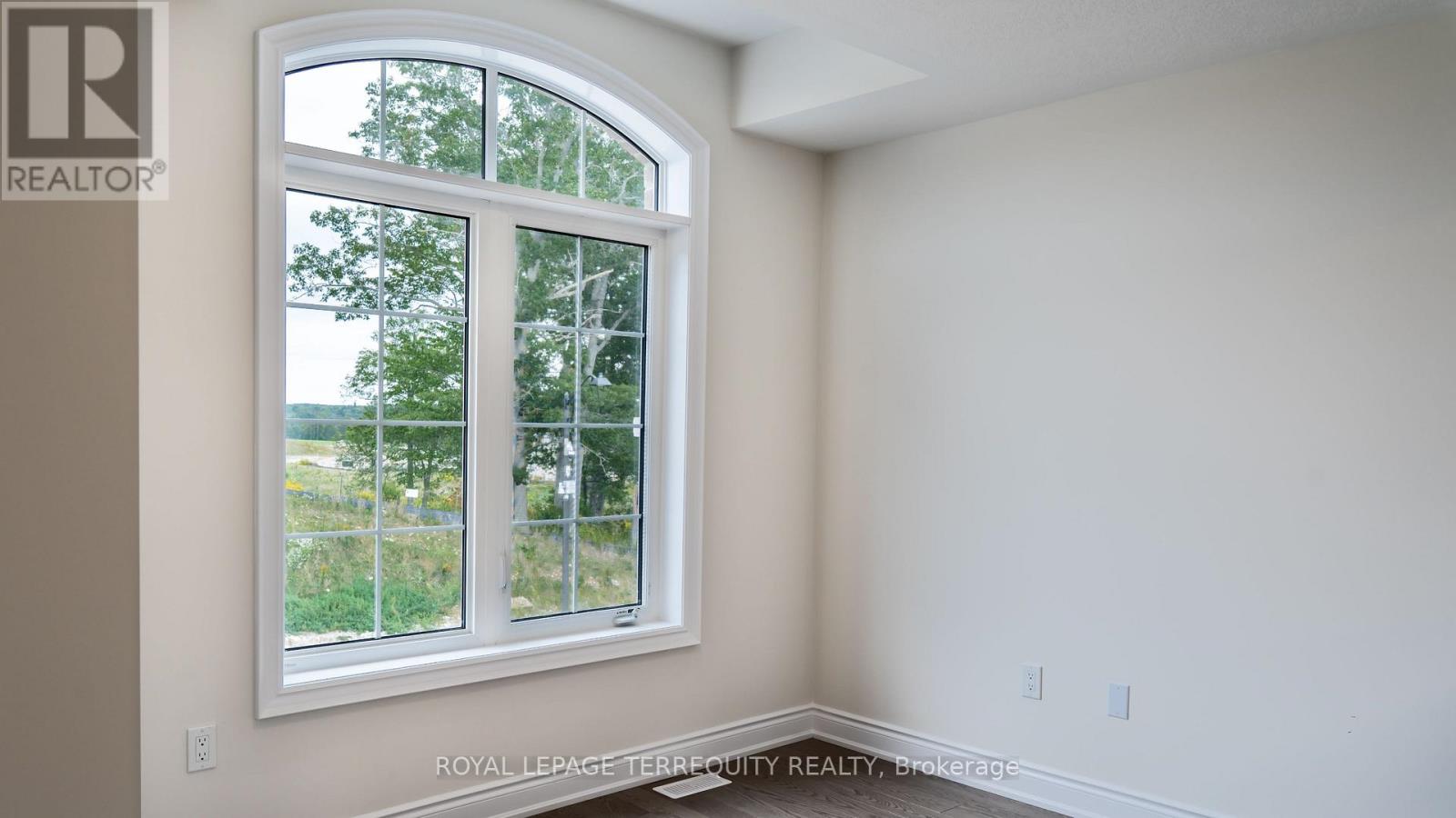 9 Southern Avenue, Brant, ON photo 21