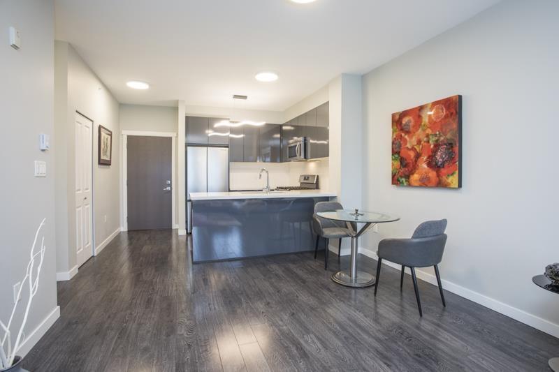 426 15168 33 AVENUE, Surrey