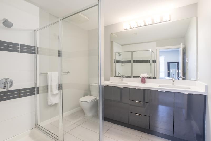 426 15168 33 AVENUE, Surrey