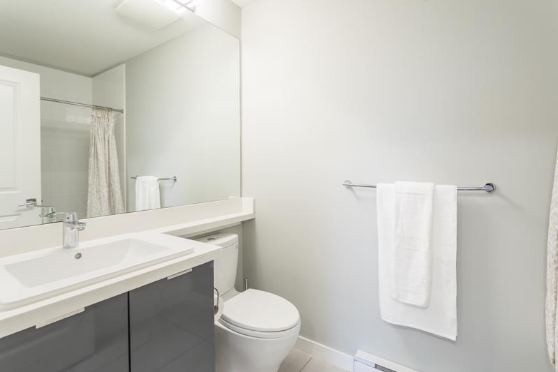 426 15168 33 AVENUE, Surrey