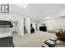 8 Ross View Bay Se, Medicine Hat, AB T1B3H9 Photo 24
