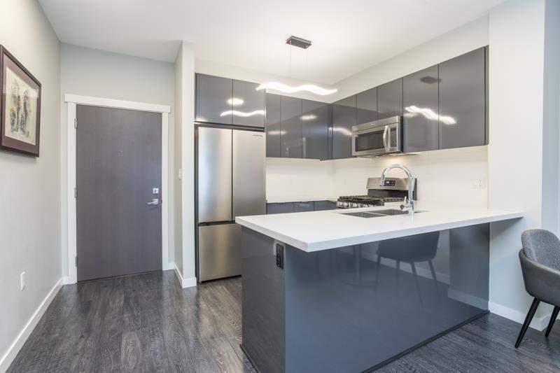 426 15168 33 AVENUE, Surrey