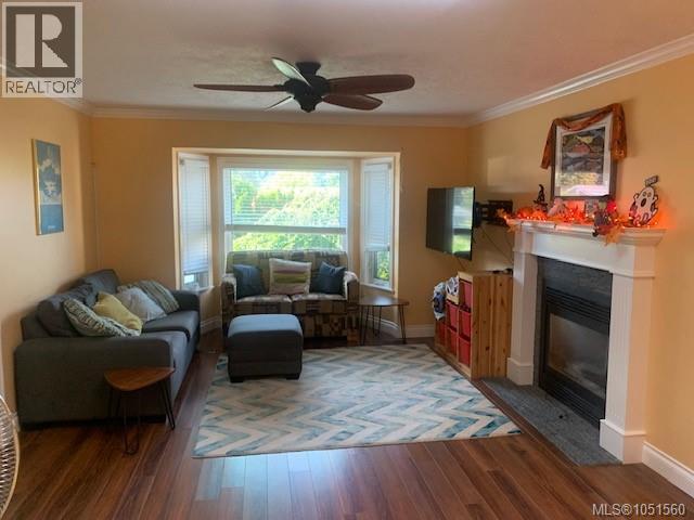 702 Hamilton Ave - 4