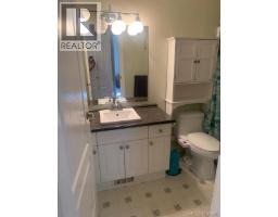 702 Hamilton Ave, Nanaimo, BC V9R4G6 Photo 12
