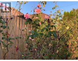 702 Hamilton Ave, Nanaimo, BC V9R4G6 Photo 15