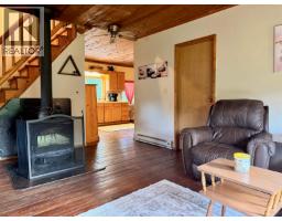 7566 Bridge Lake Business Route, 100 Mile House, BC V0K1E0 Photo 18