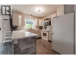 49 Iroquois Crescent W, Lethbridge, AB T1K5J3 Photo 14