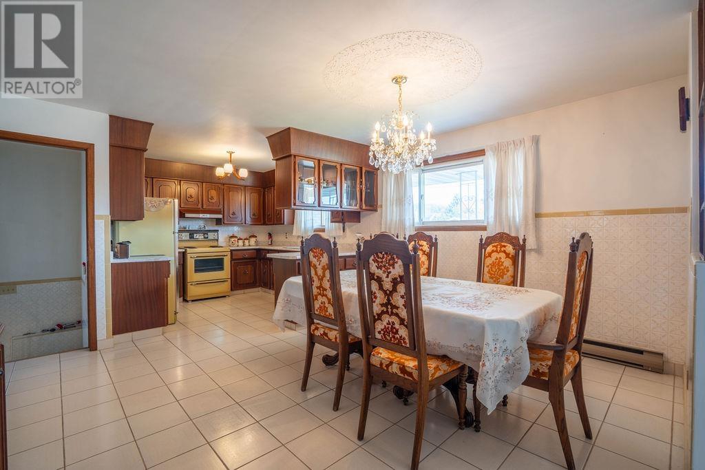 285 Spadina AVE - 13