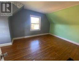 Primary Bedroom - 32 Amesbury Drive, Toronto, ON M6M4H4 Photo 6