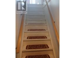 20 Gillanders Rd, Elliot Lake, ON P5A1W3 Photo 14