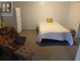 20 Gillanders Rd, Elliot Lake, ON P5A1W3 Photo 18