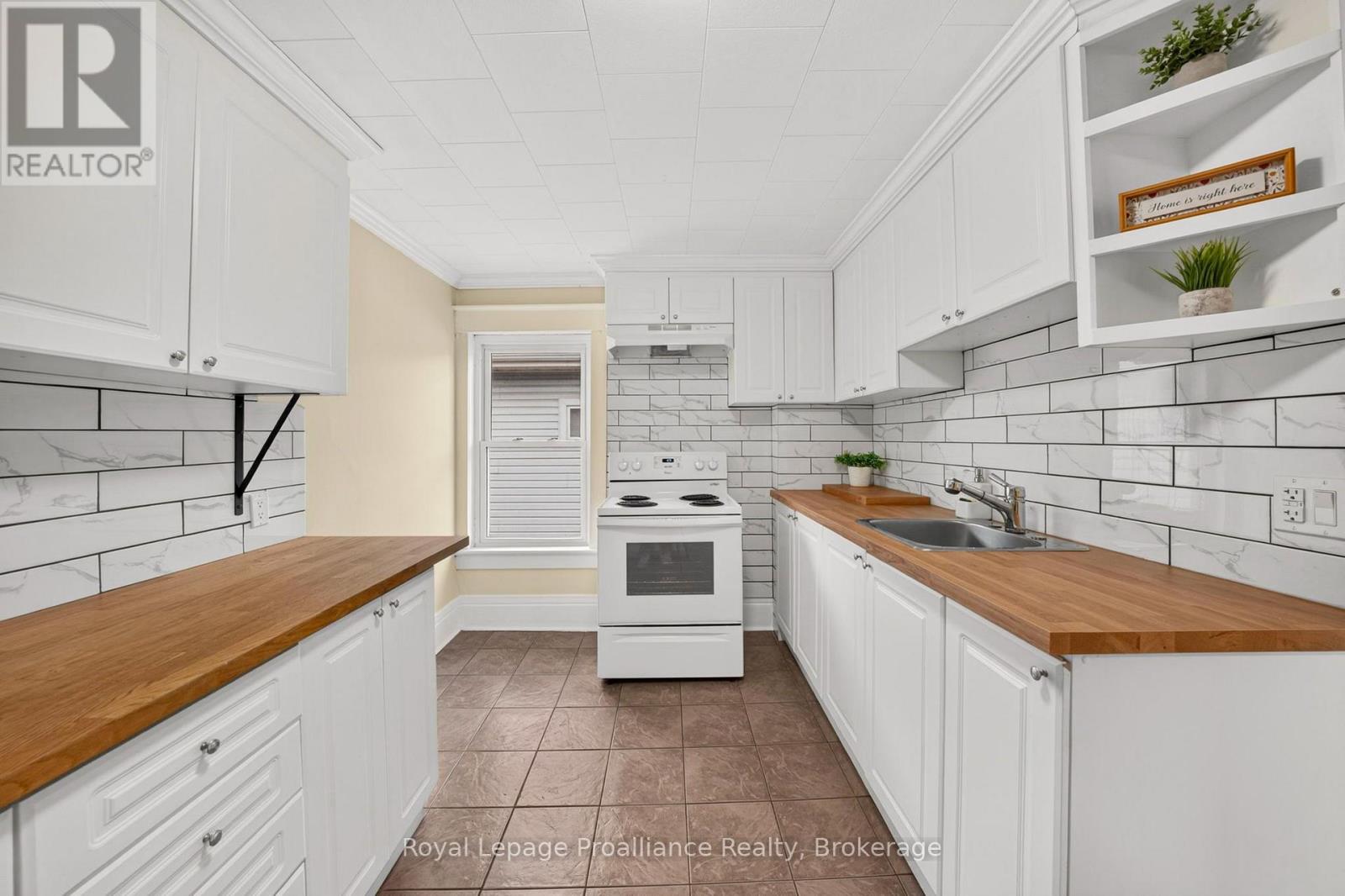 37 Lorne Avenue, Quinte West, ON photo 30