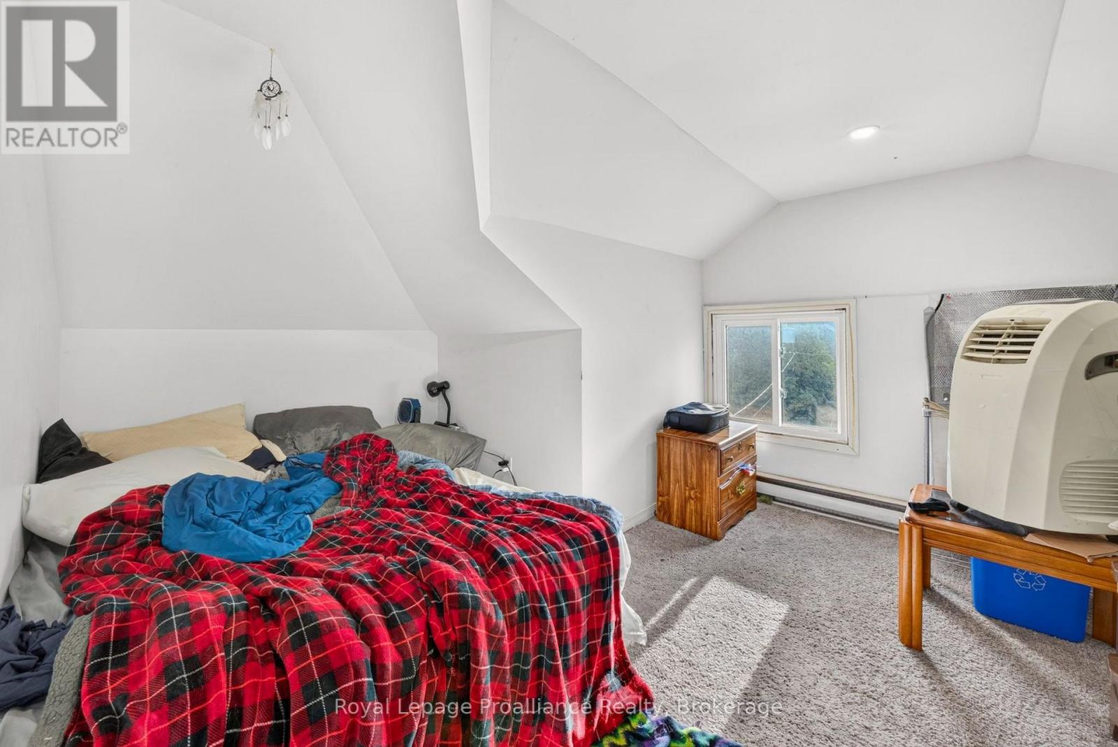 37 Lorne Avenue, Quinte West, ON photo 41