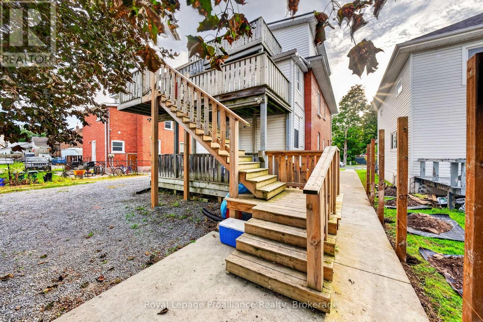 37 Lorne Avenue, Quinte West, ON photo 43