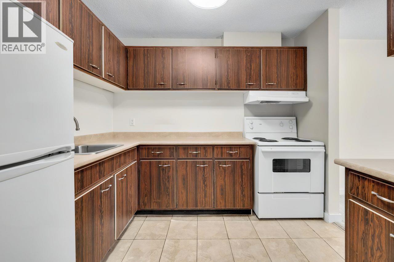 212 6420 BUSWELL STREET, Richmond