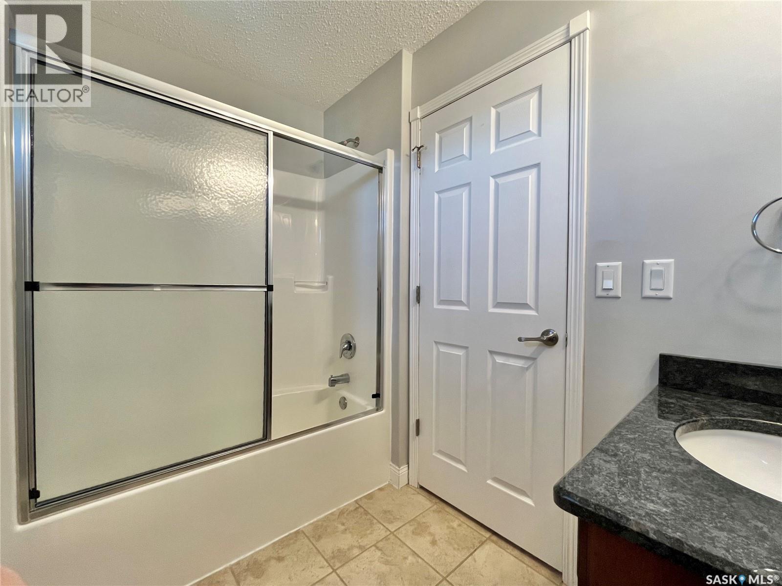 #38 McKenzie LANE - Image 22