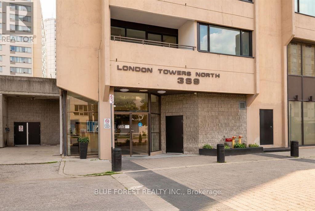 389 Dundas Street