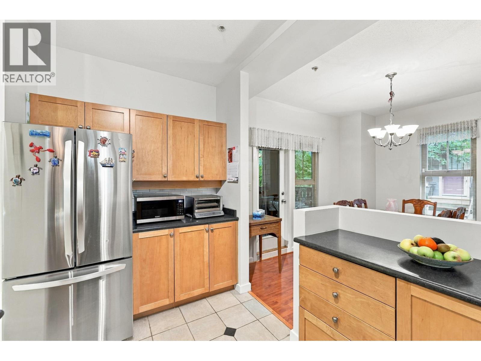 246 600 PARK CRESCENT, New Westminster