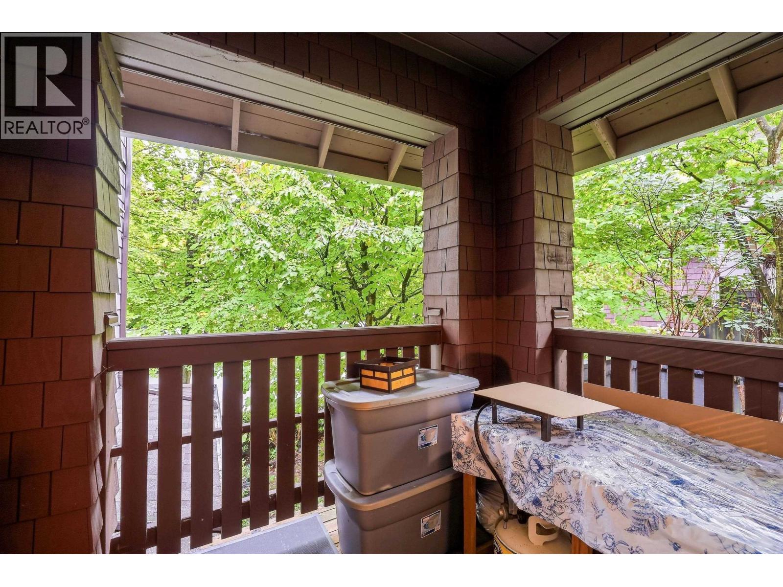 246 600 PARK CRESCENT, New Westminster