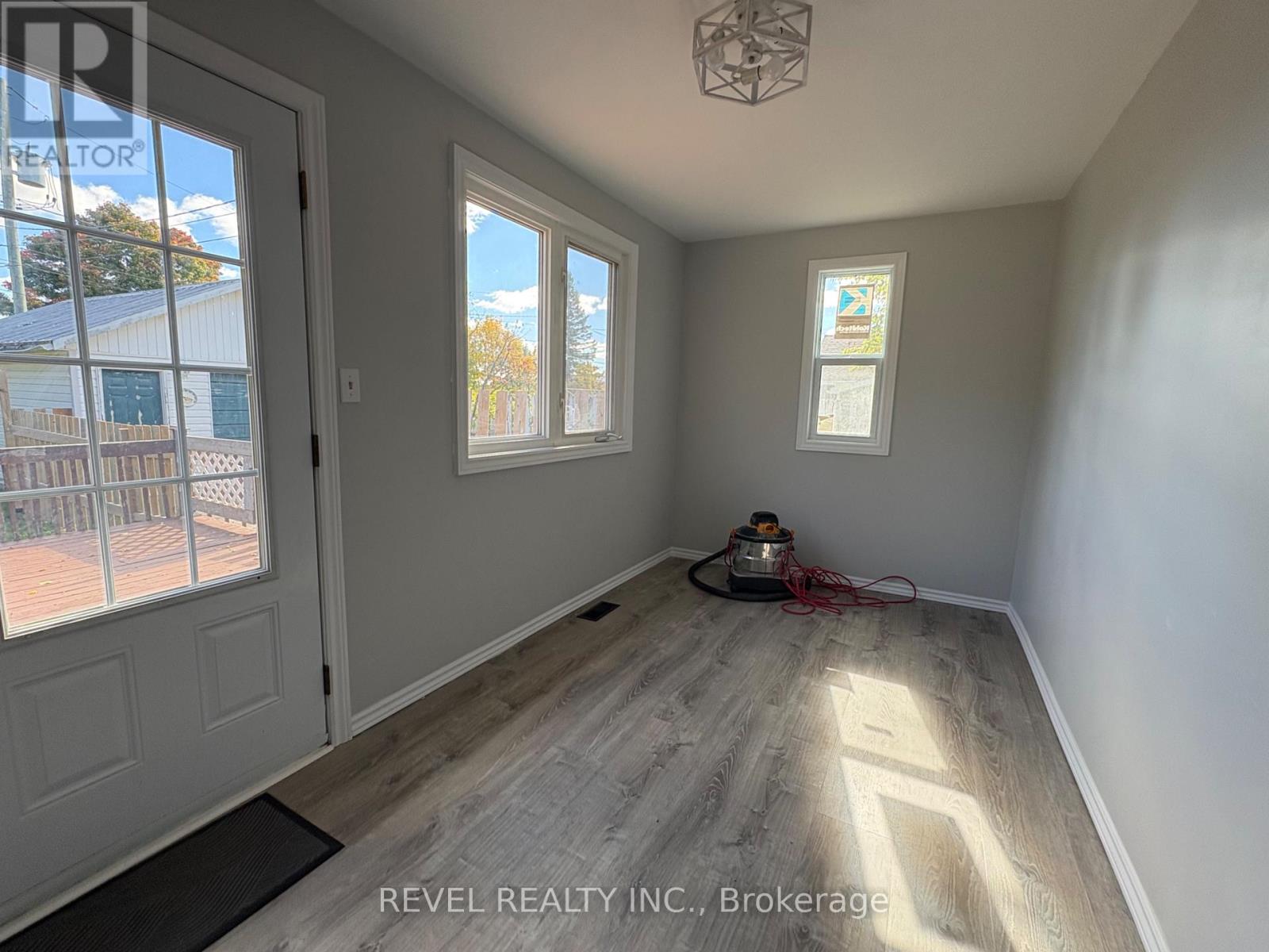 106 FIFTEENTH AVENUE - Image 6