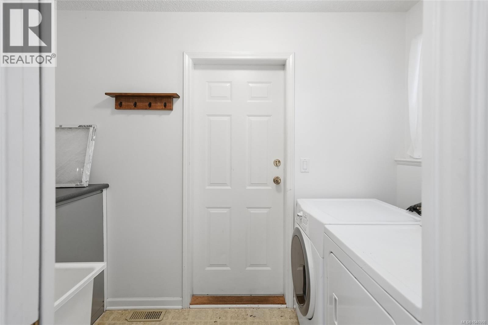 821 Shorewood Dr - 25