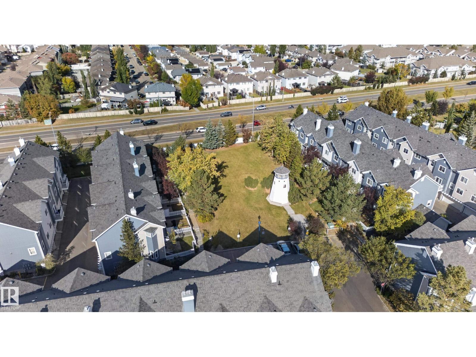 #22 8304 11 AV SW - 33