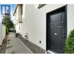 560 & 562 Christleton Avenue, Kelowna, BC V1Y5J2 Photo 51