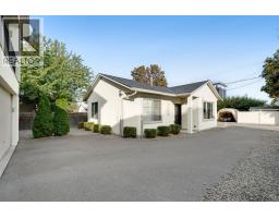 560 & 562 Christleton Avenue, Kelowna, BC V1Y5J2 Photo 52