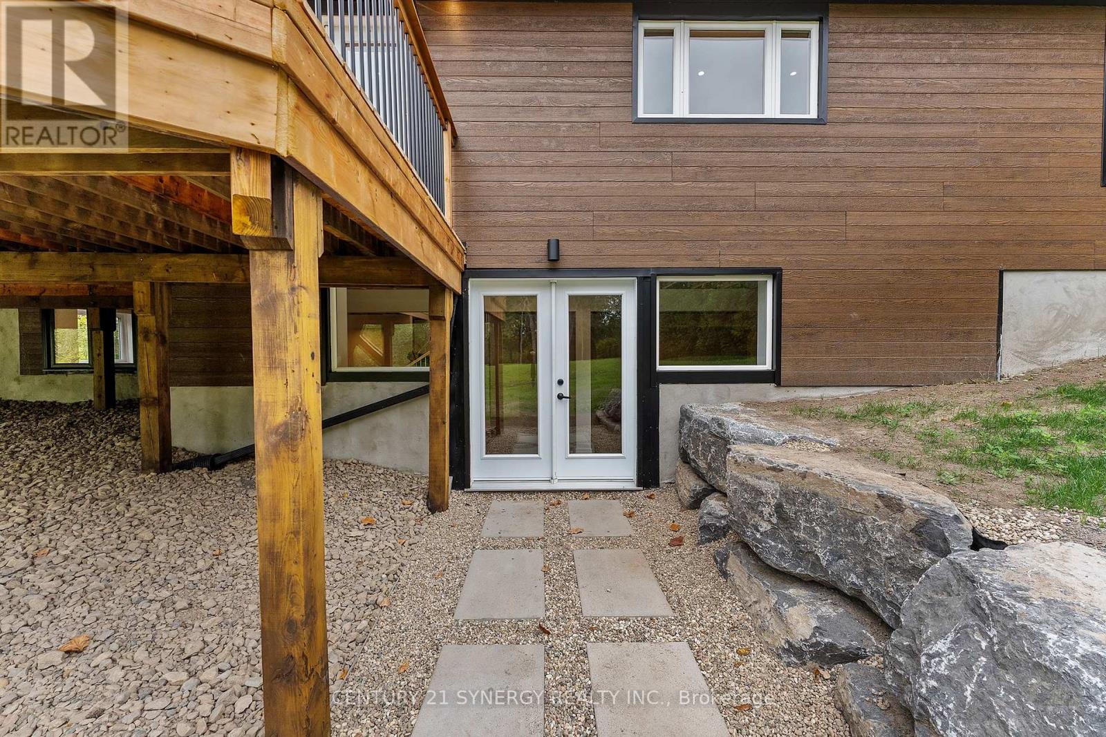 1580 GROVES ROAD - 42