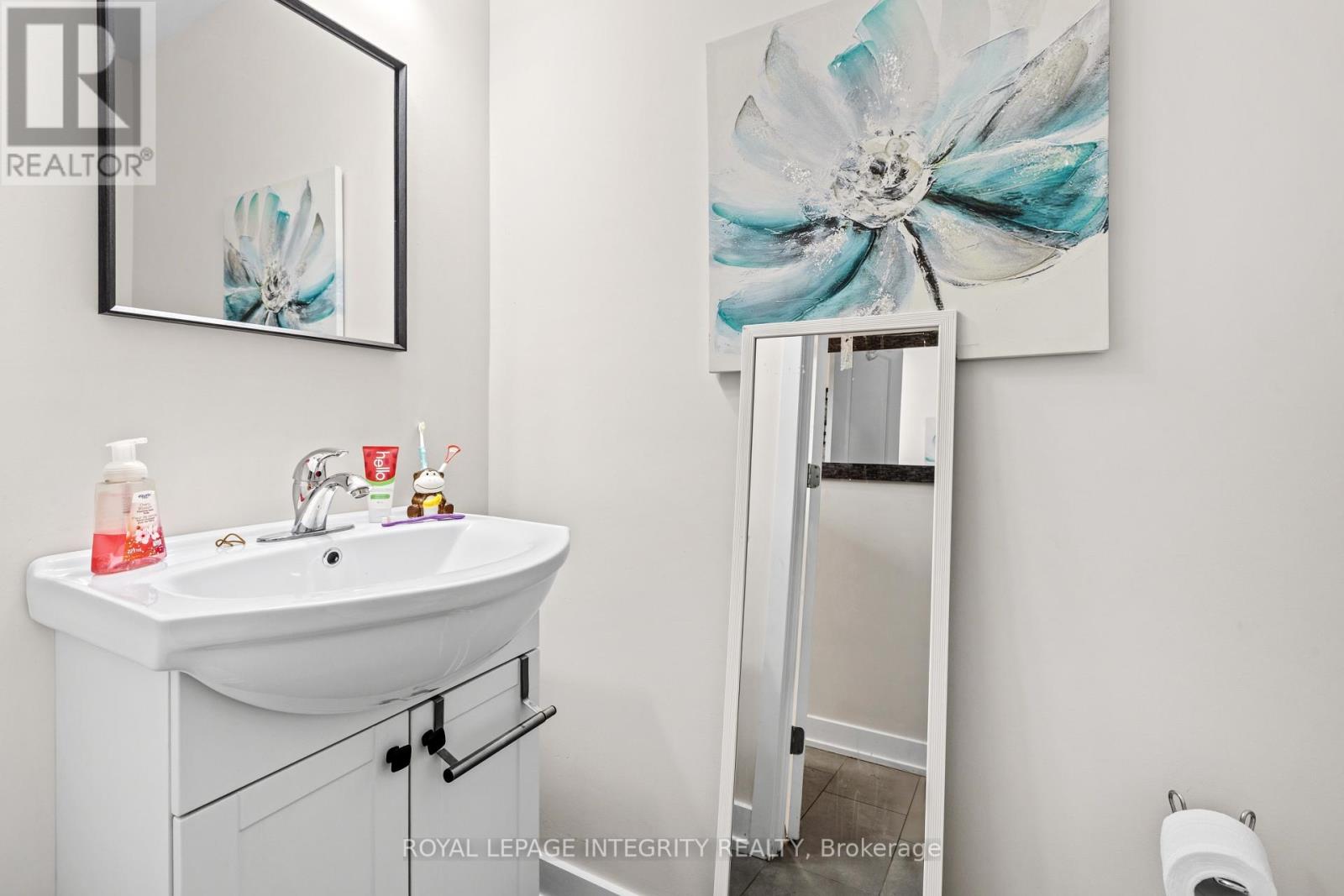 18 MARGARET GRAHAM TERRACE - Image 4