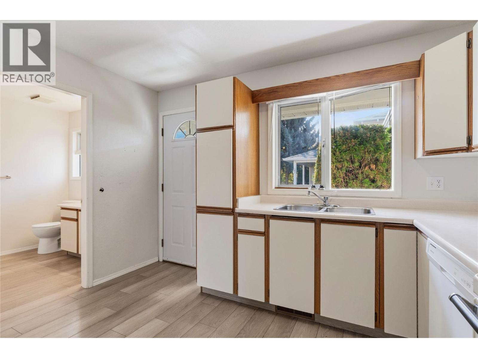 600 10 Street SW Unit# 6, Salmon Arm