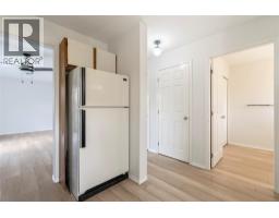 2pc Bathroom - 600 10 Street Sw Unit# 6, Salmon Arm, BC V1E1J7 Photo 6