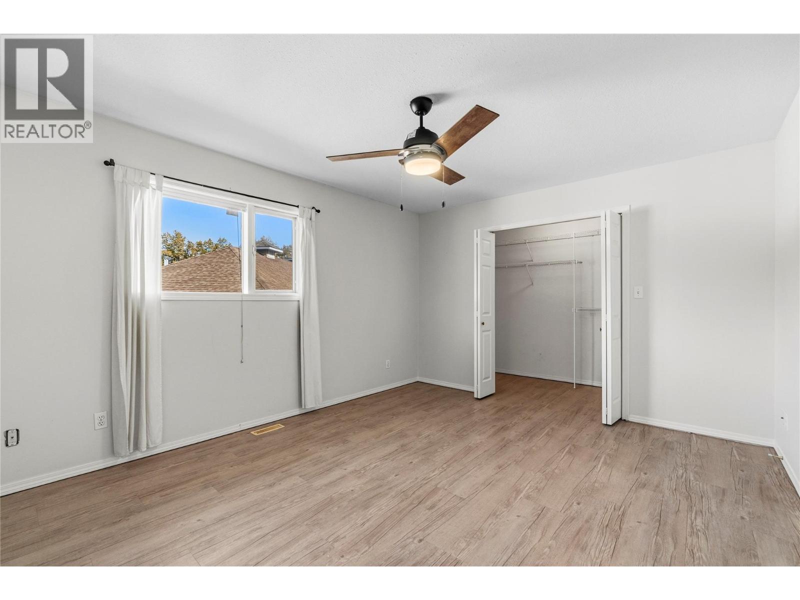 #6 600 10 Street SW - 18