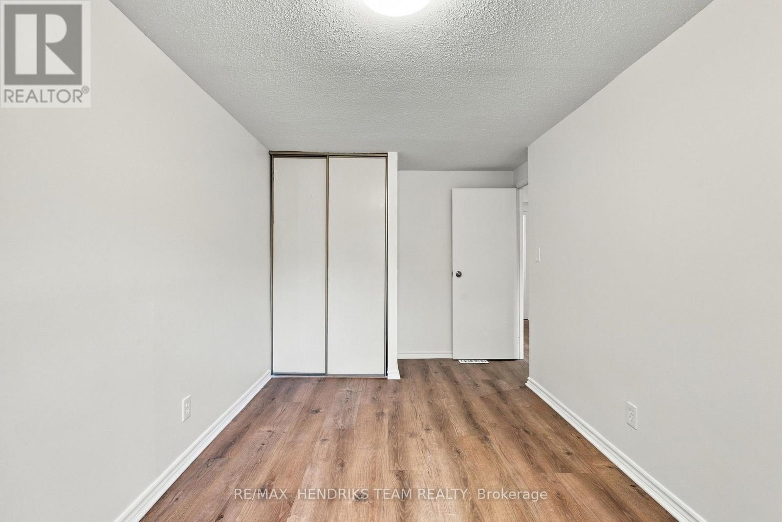 #37 151 LINWELL ROAD - 20
