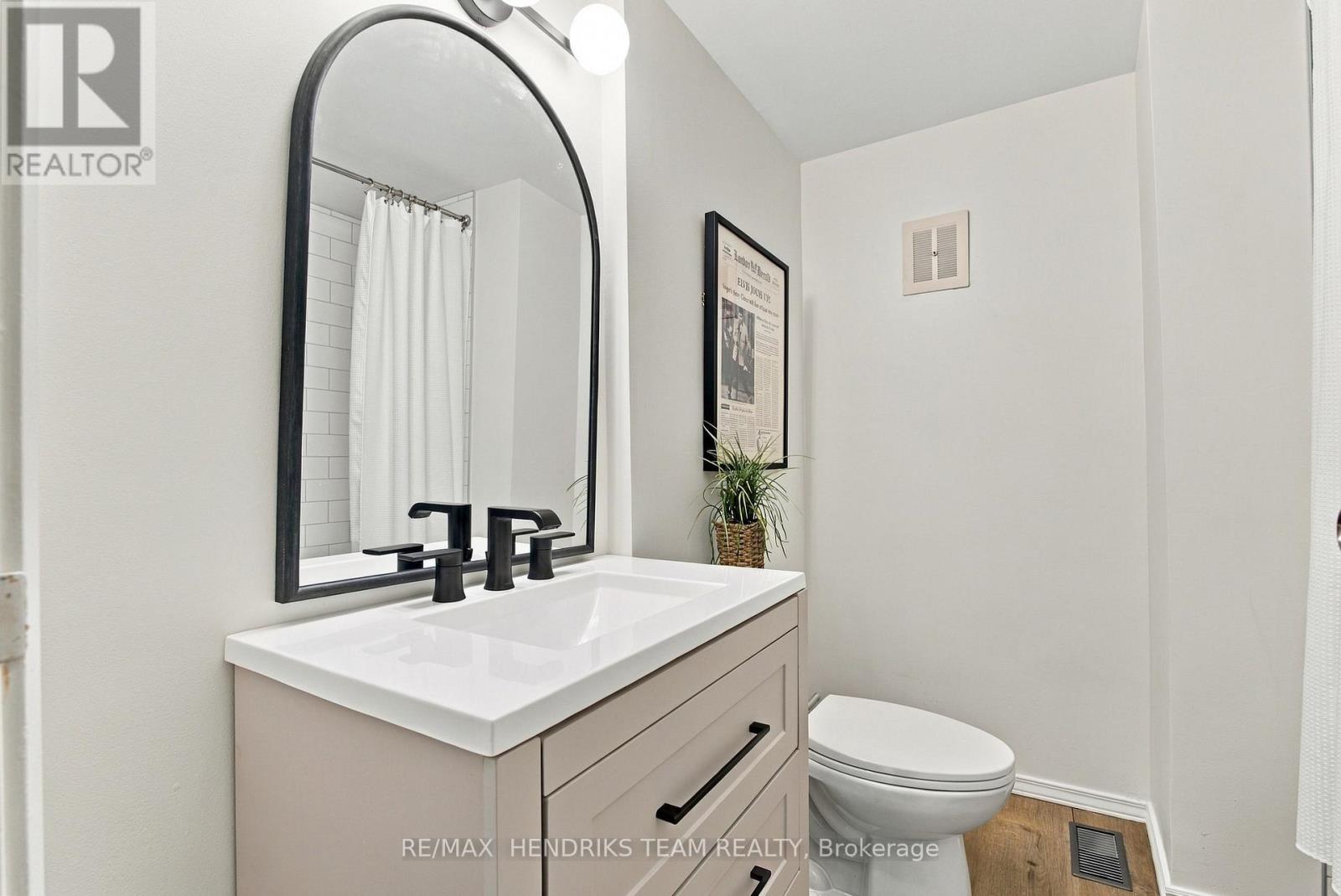 #37 151 LINWELL ROAD - Image 23