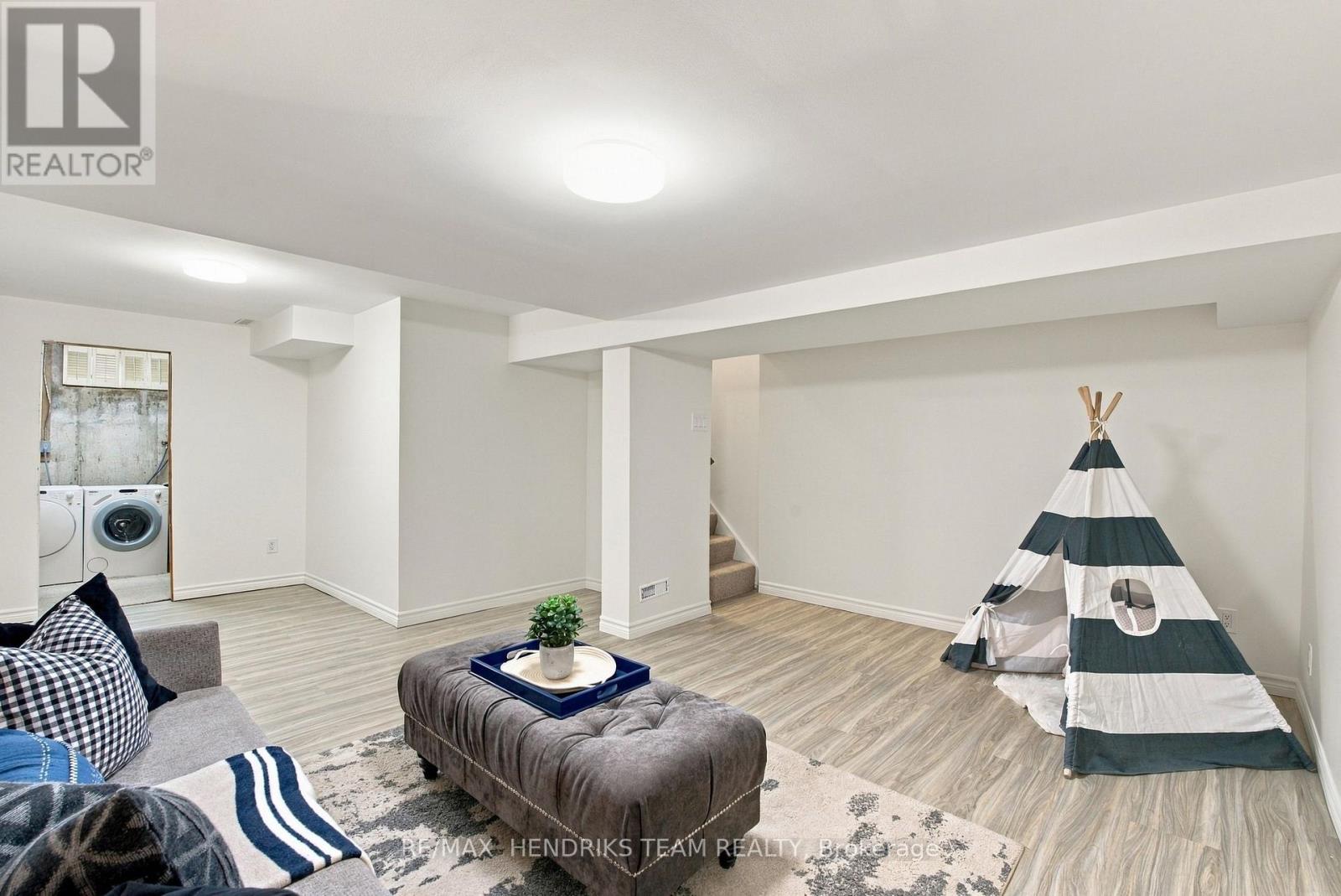 #37 151 LINWELL ROAD - Image 25