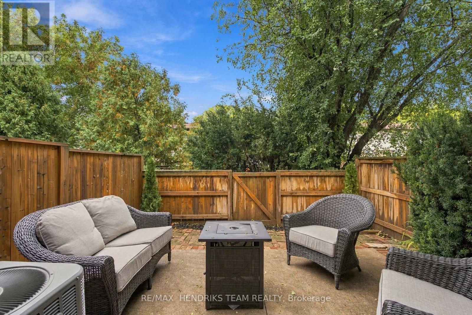 #37 151 LINWELL ROAD - 29