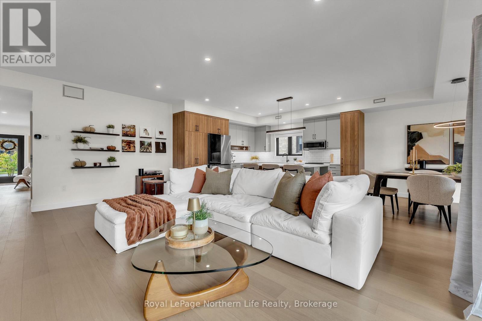 164 SUGARBUSH STREET - Image 16
