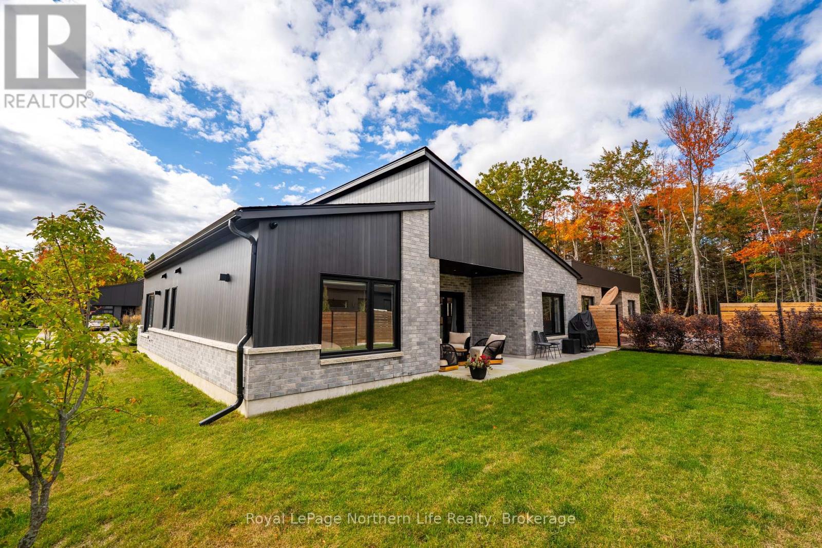 164 SUGARBUSH STREET - Image 32