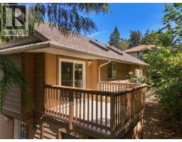 585 Hansen Ave, Langford, BC V9B5V2 Photo 18