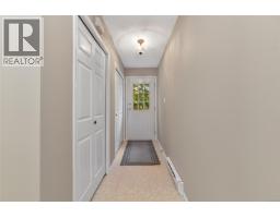585 Hansen Ave, Langford, BC V9B5V2 Photo 37