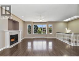Dining room - 585 Hansen Ave, Langford, BC V9B5V2 Photo 6
