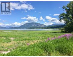 721 Harbourfront Drive, Salmon Arm, BC V1E3L4 Photo 13