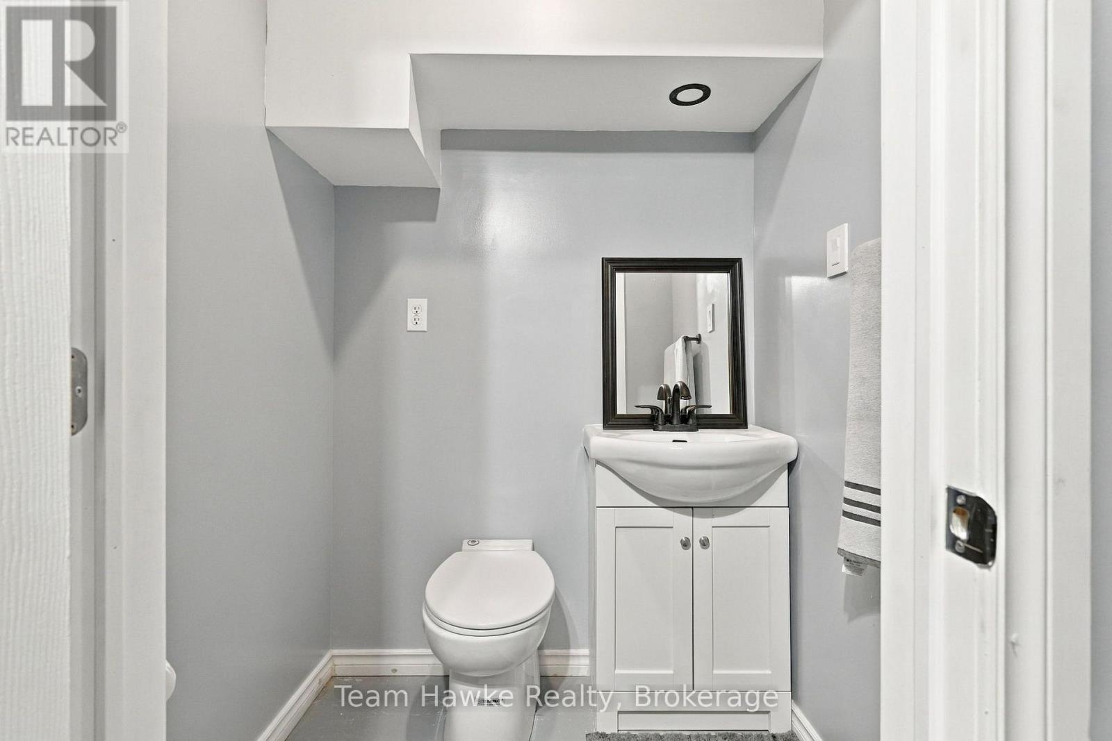 385 LAFONTAINE ROAD W - 31