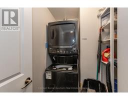 409 - 60 Old Mill Road, Oakville, ON L6J7V9 Photo 10