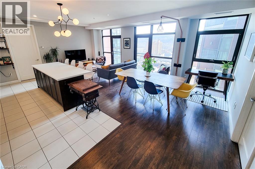 #912 112 KING Street E - 8