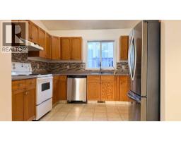 Family room - 7302 104a Street, Grande Prairie, AB T8W2N7 Photo 7